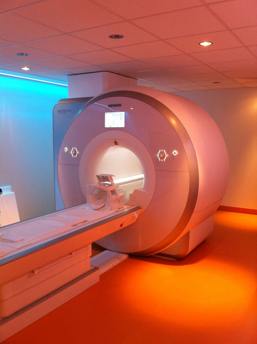 Radiologie_Ulm_Magnetresonanztomograph